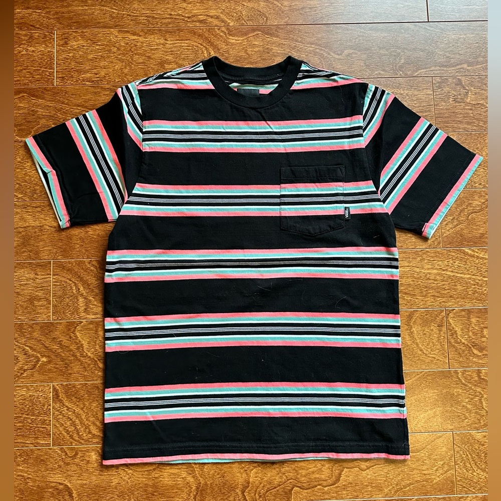 Vans tee shirt with pocket